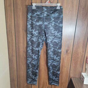 Women Camo Print Leggings - Size XL